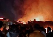 ফরিদপুরের বোয়ালমারীতে আগুনে ১৯ দোকান পুড়ে ছাই