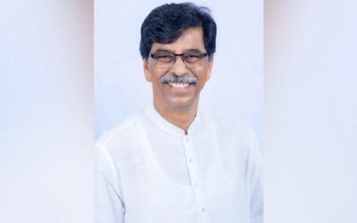 নির্বাচন থেকে সরে দাঁড়িয়ে হলেন মন্ত্রী