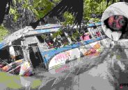 ডুমুরিয়ায় বাস নিয়ন্ত্রণ হারিয়ে পুকুরে, যুবক নিহত