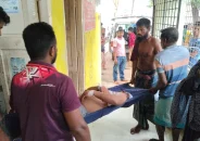 সাতক্ষীরায় আ. লীগ-বিএনপি-জামায়াতের ত্রিমুখী সংঘর্ষ, আহত- ৮