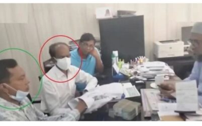প্রকৌশলীর কক্ষে টাকা লেনদেনের ভিডিও, নেপথ্যে সরকারি কাজের চুক্তি