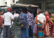 ঘাস কাটার মেশিনে বিদ্যুৎস্পৃষ্টে স্বামী-স্ত্রীর মৃত্যু