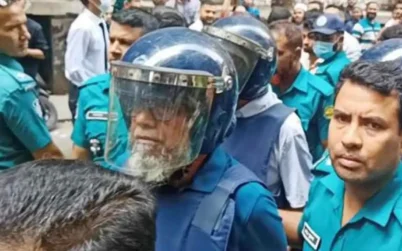 সাবেক স্বরাষ্ট্রসচিব-যুগ্মসচিবের বিরুদ্ধে আনুষ্ঠানিক অভিযোগ জমা