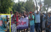 বিয়ের দাবিতে ৬ দিনের অনশনেও মন গলেনি জীবনের, এবার সড়ক অবরোধ করে বিক্ষোভ