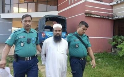 রাত নামলেই নিজেকে আর থামাতে পারতেন না এই মাদরাসাশিক্ষক