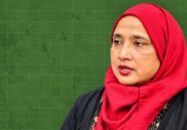 পদত্যাগপত্র জমা দিতে স্পিকারের কাছে যাচ্ছেন ফেরদৌসী আহমেদ মিষ্টি